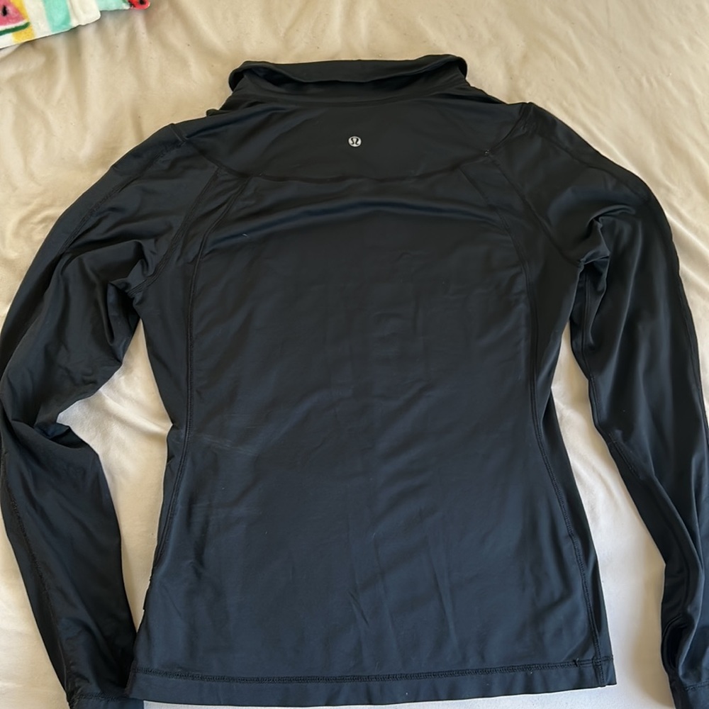 Lululemon pull-over
